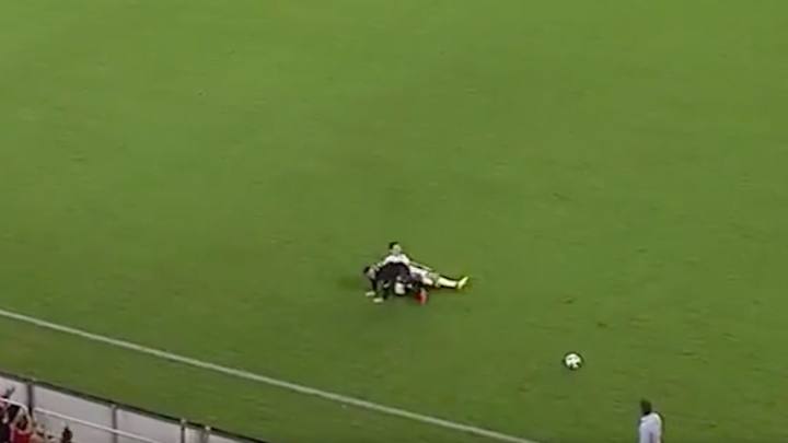 Watch: Wayne Rooney Makes Incredible Defensive Stop, Cross-Field Assist to Give D.C. United Win Watch: Wayne Rooney Makes Incredible Defensive Stop, Cross-Field Assist to Give D.C. United Win