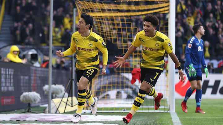 West Ham Target Borussia Dortmund Midfielder in Bid to Bolster Ranks Ahead of Next Season