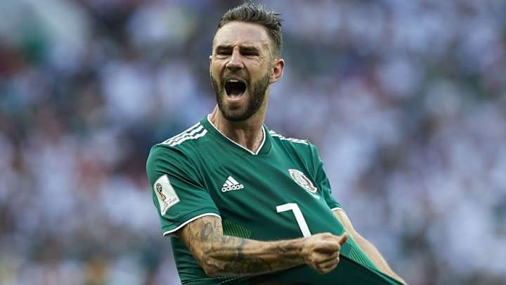 ¡CON TODO! | Layún explotó contra sus 'haters' en las redes sociales