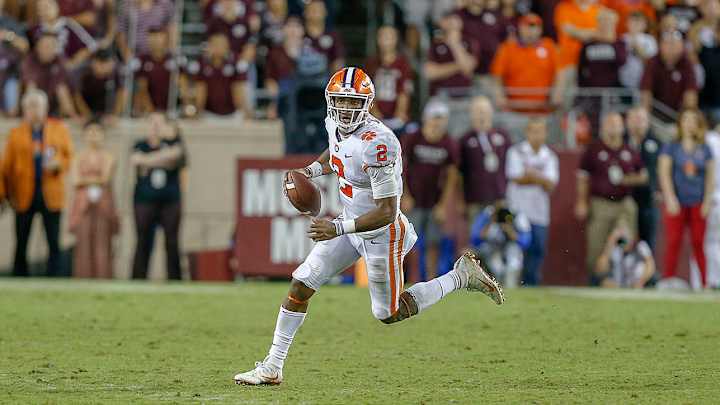 Clemson QB Kelly Bryant to Transfer After Losing Starting Job