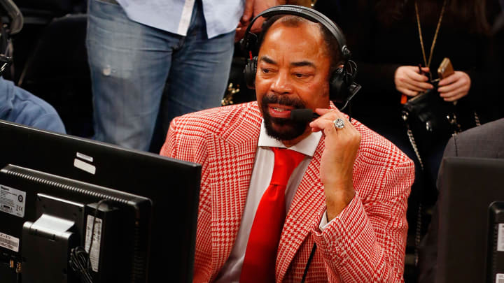 Clyde Frazier Thinks Kevin Durant's Accomplishments Deserve an Asterisk