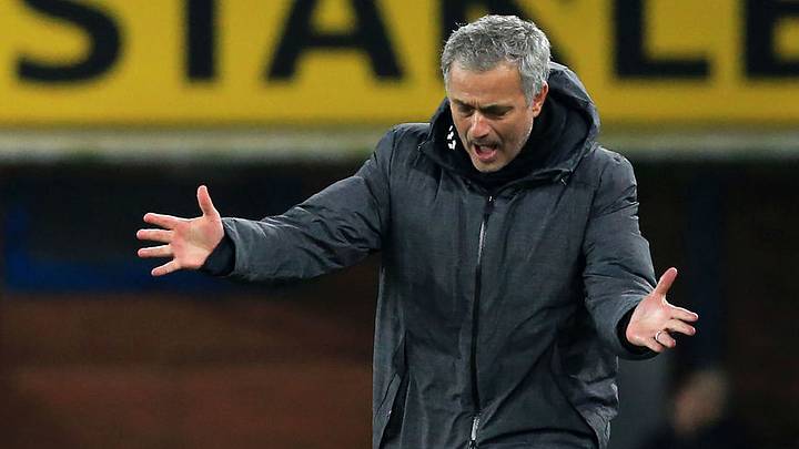 Mourinho Uses Bizarre Fruit Metaphor as He Digs Out City's Sour Grapes Over Alexis Sanchez Move Mourinho Uses Bizarre Fruit Metaphor as He Digs Out City's Sour Grapes Over Alexis Sanchez Move