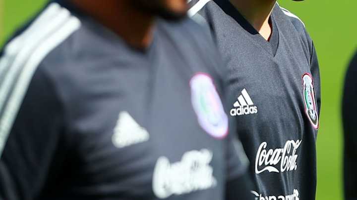 GRACIAS, ¡PERO NO! | Juan Carlos Osorio sacrifica a 2 jugadores más tras el partido ante Gales