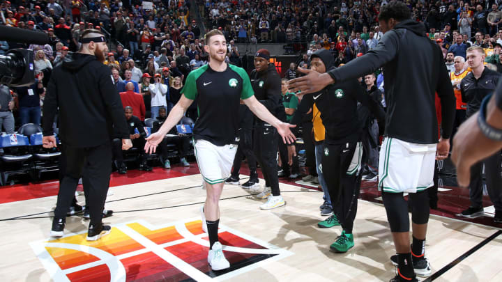 Jazz Fans Boo Celtics' Gordon Hayward in Return to Utah Jazz Fans Boo Celtics' Gordon Hayward in Return to Utah