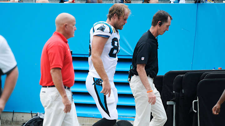 Panthers TE Greg Olsen Re-Fractured Right Foot vs. Cowboys