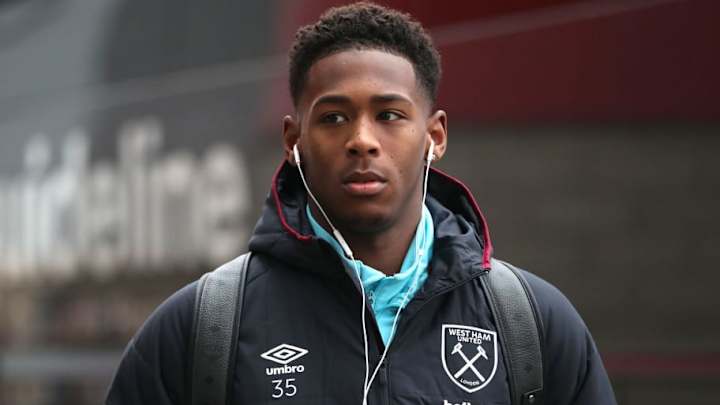 German Side Borussia Monchengladbach Hoping to Land West Ham's Reece Oxford for Cut-Price Fee German Side Borussia Monchengladbach Hoping to Land West Ham's Reece Oxford for Cut-Price Fee