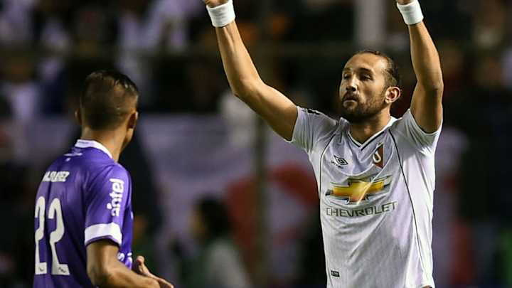 ÚLTIMA HORA | LDU logra renovar al goleador Hernan Barcos