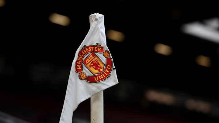 WATCH: Man United Credit Card Makes for Incredibly Awkward Ad WATCH: Man United Credit Card Makes for Incredibly Awkward Ad