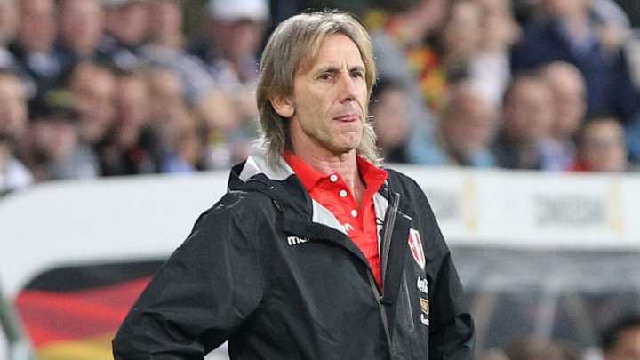 Gareca cuestionó la ausencia de Lionel Messi en la Selección de Argentina