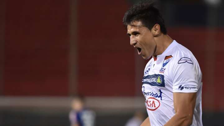 Rayados renovaría su ataque con el paraguayo Adam Bareiro Rayados renovaría su ataque con el paraguayo Adam Bareiro