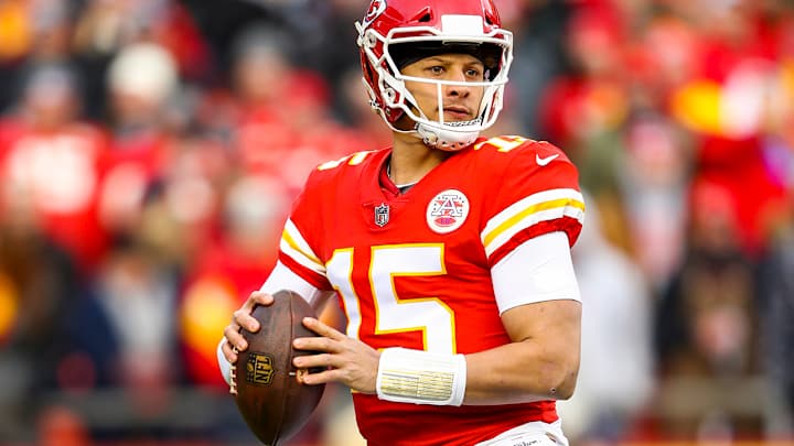 Watch: Patrick Mahomes Throws 50 Touchdown Passes in Single Season Watch: Patrick Mahomes Throws 50 Touchdown Passes in Single Season