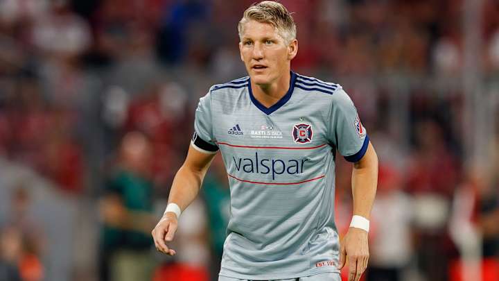 Bastian Schweinsteiger Re-Signs With Chicago Fire for Another Season Bastian Schweinsteiger Re-Signs With Chicago Fire for Another Season