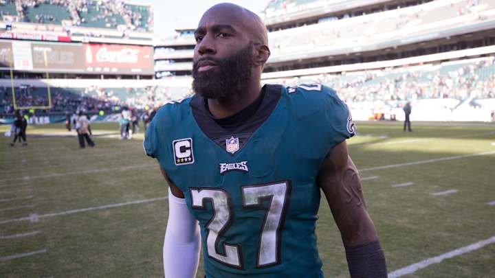 Eagles' Malcolm Jenkins Rips Replay Officials After Loss to Cowboys: 'Stay Off the Bottle'