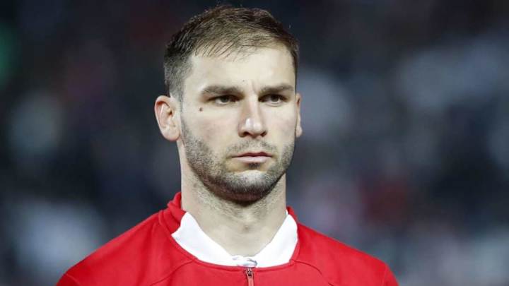 DIRECTO AL PUSKAS | ¡El tremendo golazo de Ivanovic al más puro estilo FIFA Street!