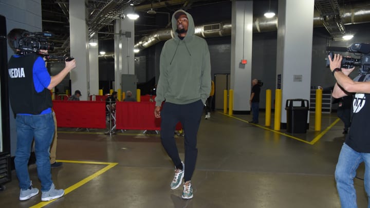 Kevin Durant to Reporters About Draymond Green Dispute: 'Don't Ask Me About That Again'