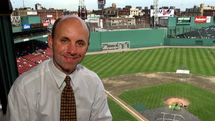 ESPN Announcer Sean McDonough's Voice Kept Cracking During Titans-Chiefs ESPN Announcer Sean McDonough's Voice Kept Cracking During Titans-Chiefs