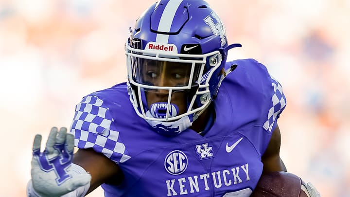 Report: Kentucky Fans Threaten Refs After Music City Bowl Loss