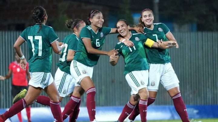 LÍDERES | Tri femenil finaliza con paso perfecto fase de grupos de Barranquilla 2018