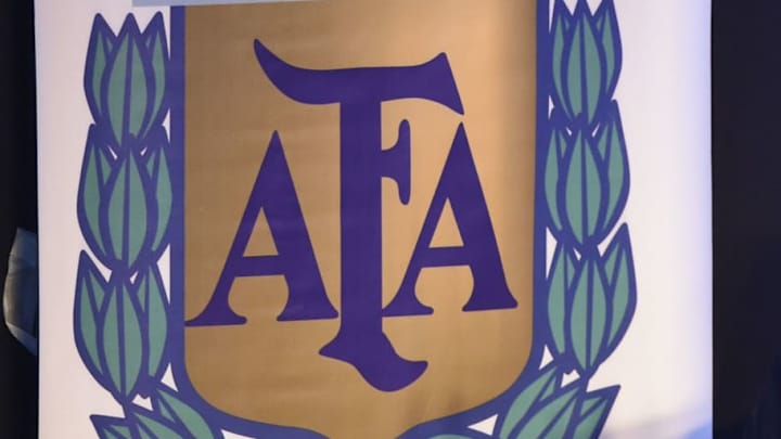 NUNCA ANTES VISTO | El equipo del fútbol argentino que jugó parte de un encuentro con 12 jugadores