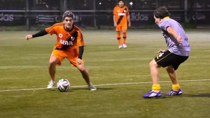 ETERNO | Ariel Ortega demostró que su magia sigue intacta en el fútbol senior de River
