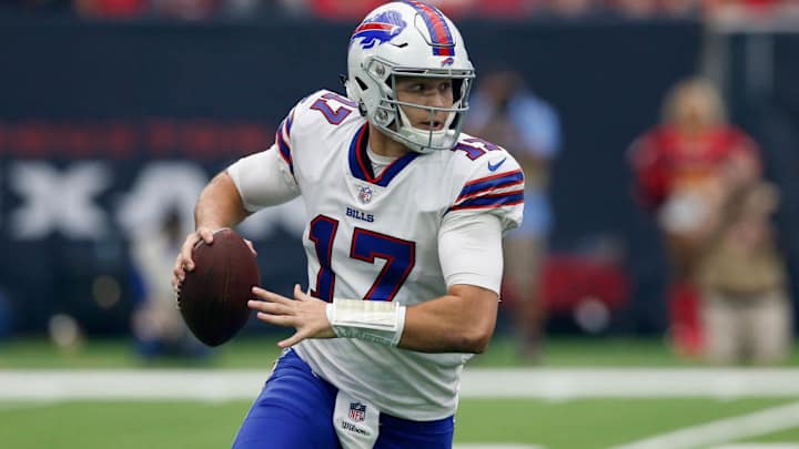 Bills Rule QB Josh Allen Week-to-Week With Elbow Injury, Derek Anderson to Start