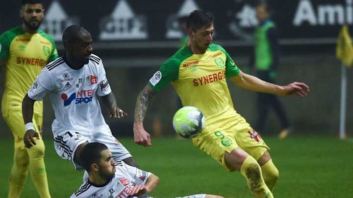 Nantes Striker Emiliano Salan Turns Down Brighton Advances in Favour of Ligue 1 Stay