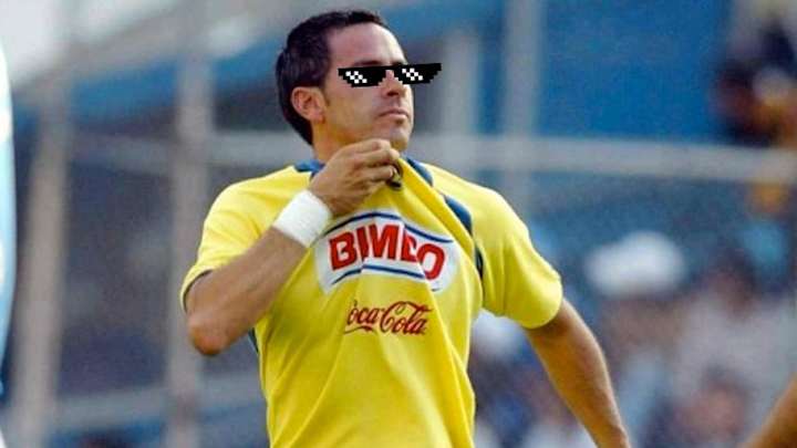 DURO | "El Gansito" se pone los lentes y le da con todo al equipo de las Chivas