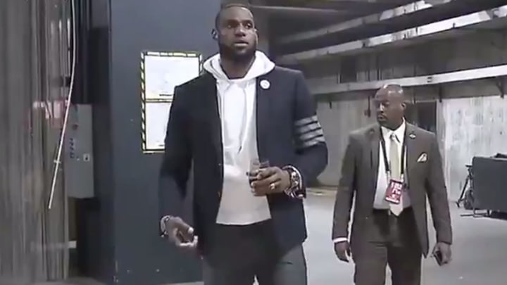 Watch: LeBron James Walks into Lakers-Clippers Game With Glass of Wine