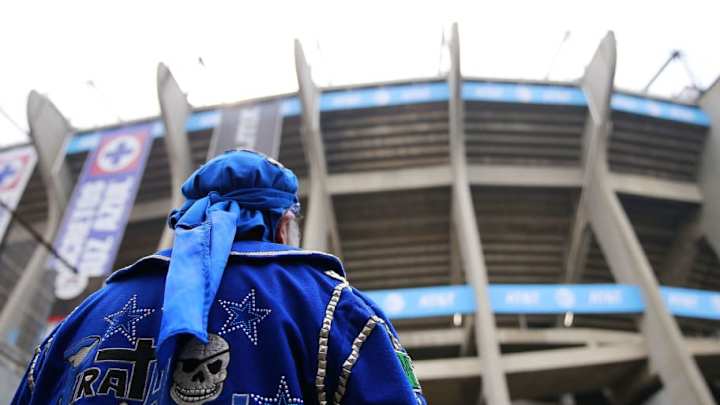 ¿ARRIMADOS? | 'Billy' Álvarez paró en seco las críticas sobre la localía de Cruz Azul en el Azteca