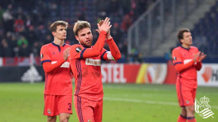 La Real Sociedad no termina de reaccionar ante el Salzburgo (2-1) y es eliminada de la Europa League