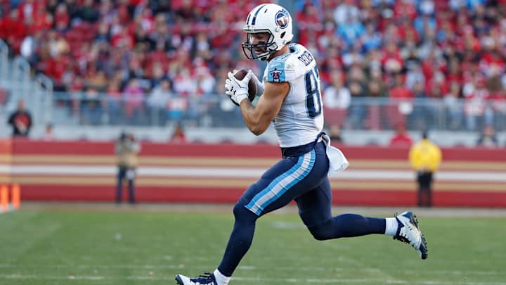 Report: Patriots Expected to Sign Free Agent WR Eric Decker to One-Year Deal