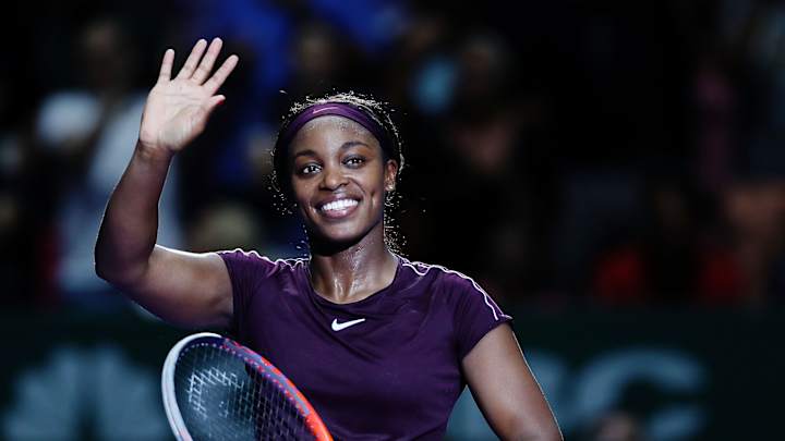 Sloane Stephens Beats Naomi Osaka in Three Sets at WTA Finals Sloane Stephens Beats Naomi Osaka in Three Sets at WTA Finals