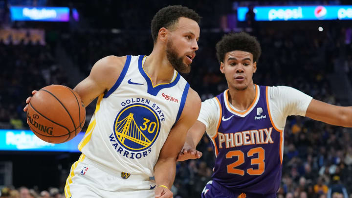 Stephen Curry to Miss Three Months After Undergoing Hand Surgery Stephen Curry to Miss Three Months After Undergoing Hand Surgery