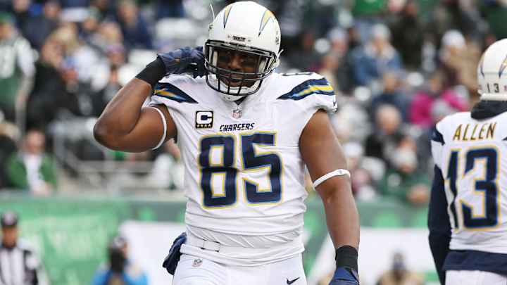 Chargers Re-Sign TE Antonio Gates Chargers Re-Sign TE Antonio Gates