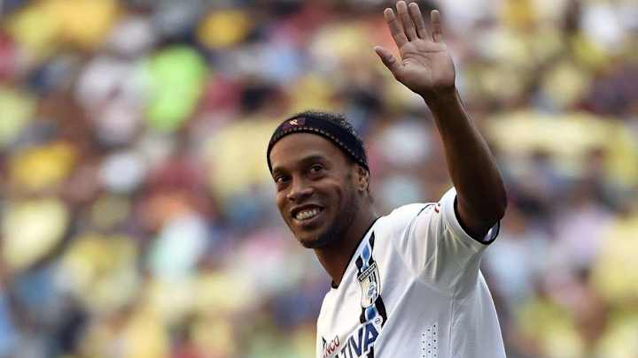 ​¡HONOR A QUIEN HONOR MERECE! | Querétaro rindió tributo a Ronaldinho