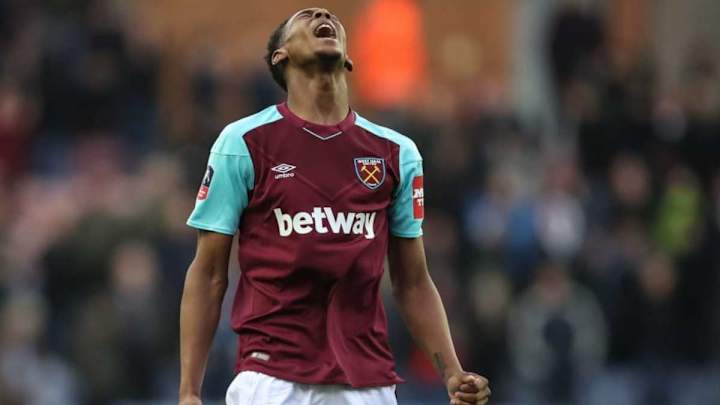 Manuel Pellegrini Admits it 'Might Be Better' for West Ham Youngster to Leave Club Manuel Pellegrini Admits it 'Might Be Better' for West Ham Youngster to Leave Club