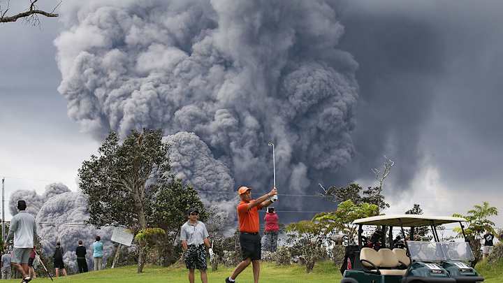 Incredible Photos Of Hawaii Golf Course Still Open Despite Volcano Eruption
