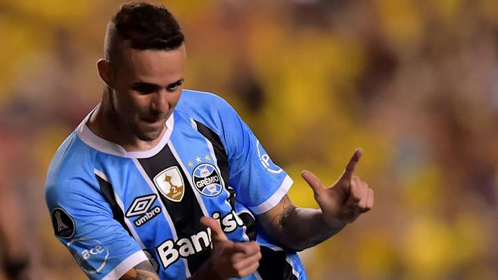 Journalist Rejects Recent Claims That Liverpool Are in Talks Over Brazilian Striker