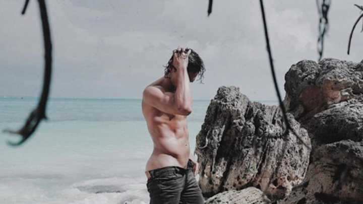 SUBE LA TEMPERATURA | Gabriel España encendió las redes sociales con una sesión de fotos muy picante