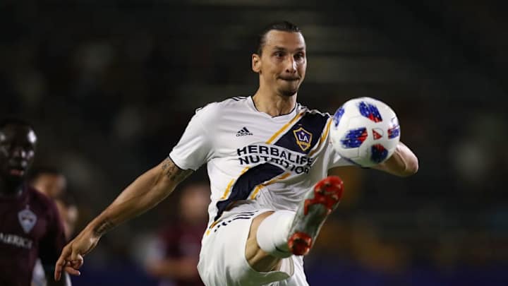 GENIAL: El nuevo comercial donde aparece Zlatan que está causando furor en las redes sociales