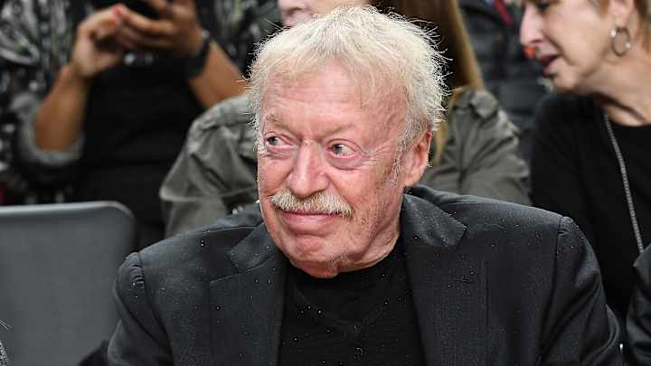 Phil Knight's Memoir 'Shoe Dog' Will be Made Into a Netflix Movie Phil Knight's Memoir 'Shoe Dog' Will be Made Into a Netflix Movie