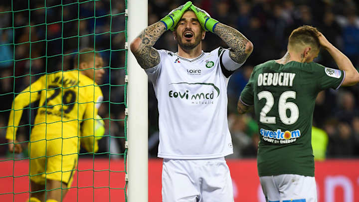 Cavani Let Off Hook For Horror Miss as Debuchy Own Goal Salvages PSG's Draw