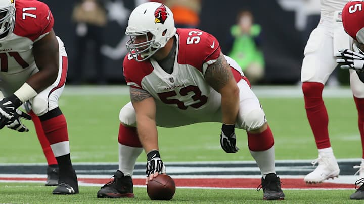 Cardinals Starting Center Shipley Tears ACL, Out for Season