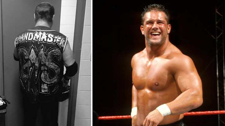 Jerry Lawler Wears His Late Son’s Vest at Match Just Two Days After Funeral Jerry Lawler Wears His Late Son’s Vest at Match Just Two Days After Funeral