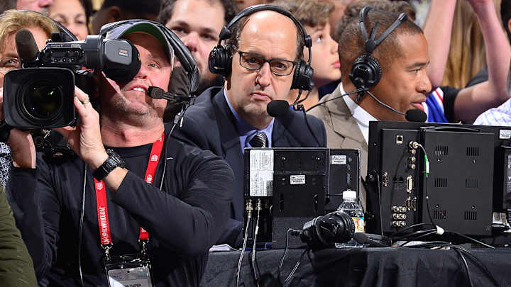 Jeff Van Gundy: Tanking is a 'scandal' not 'strategy'