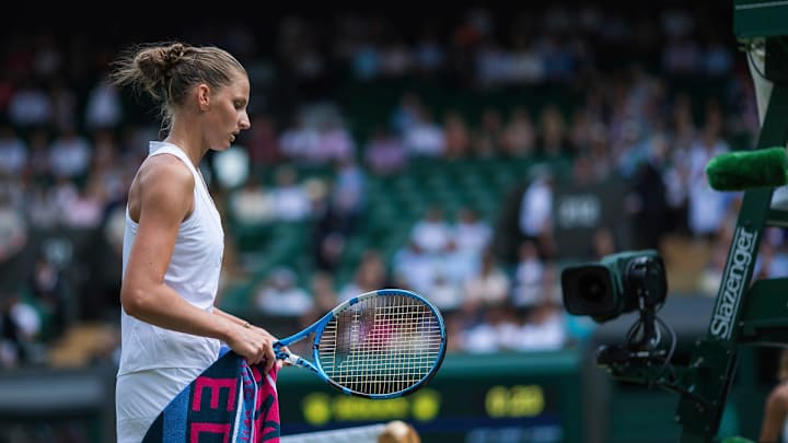 Williams, Federer reach quarterfinals at Wimbledon Williams, Federer reach quarterfinals at Wimbledon