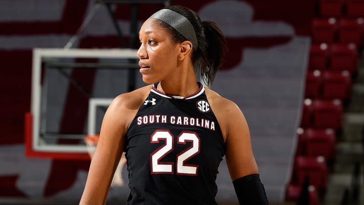 Post Players Set to Take Spotlight in Women's NCAA Tournament