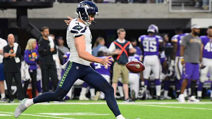 Watch: Seahawks' Michael Dickson Attempts Dropkick Kickoff vs. Bears