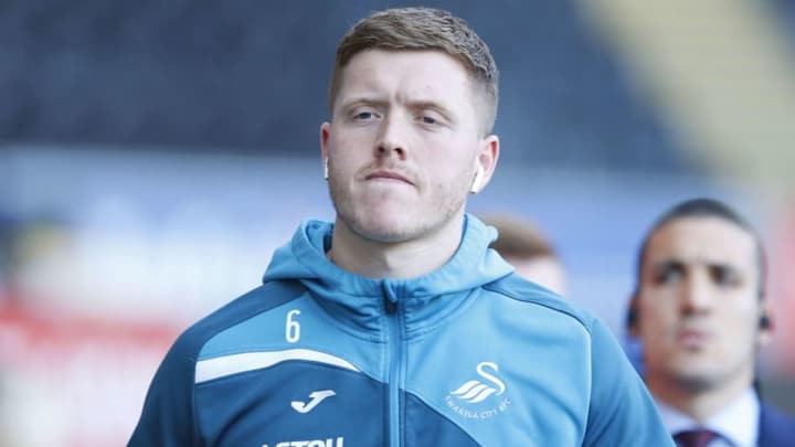 West Ham Growing Increasingly Confident of Completing Summer Swoop for Relegated Defender