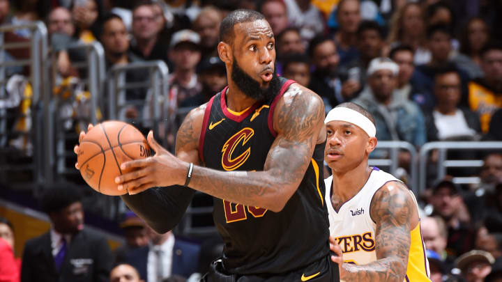 LeBron Dodges Lakers Rumors but Can’t Hide From Cleveland’s Struggles